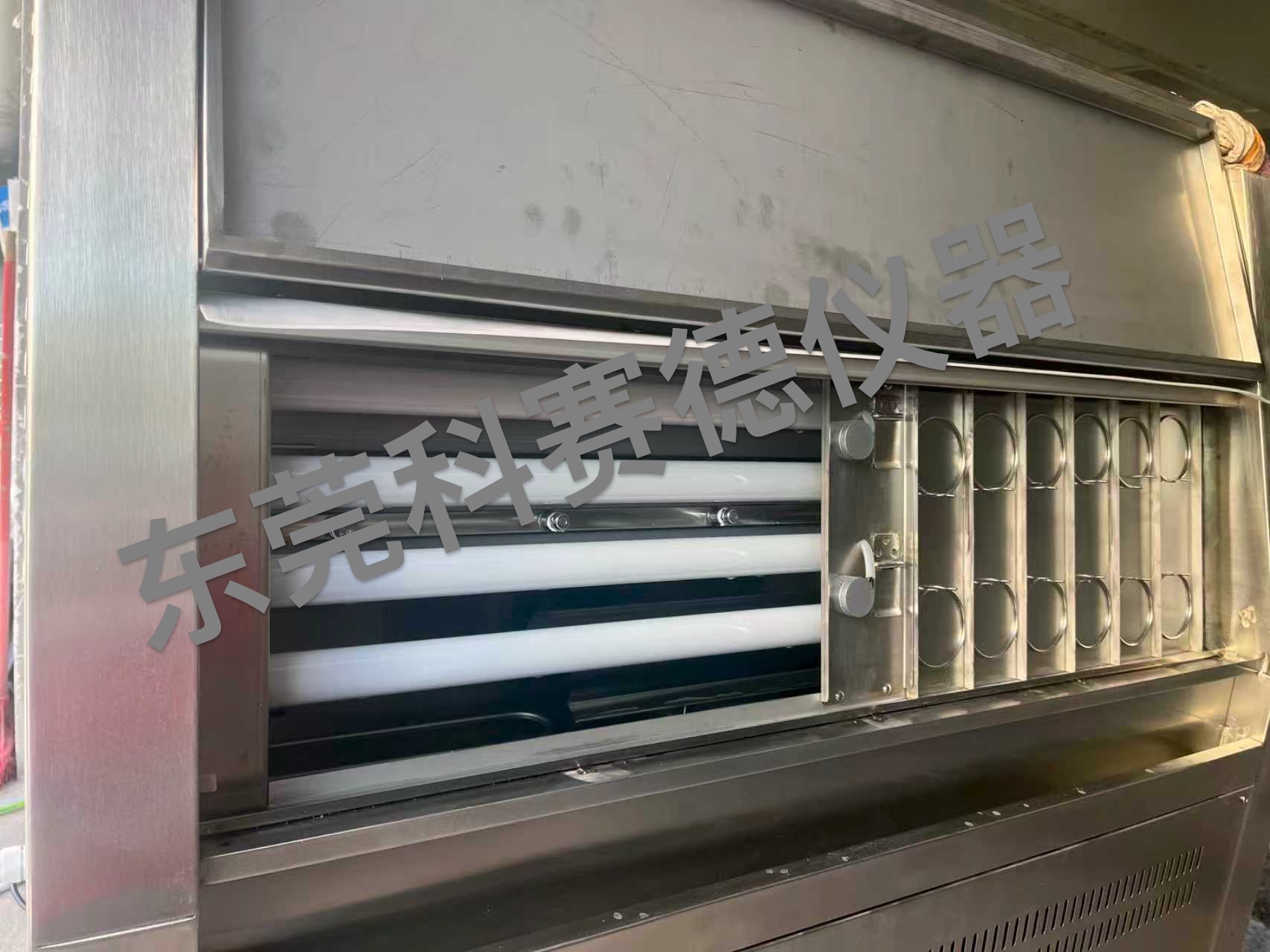 UV紫外線老化試驗(yàn)箱燈管